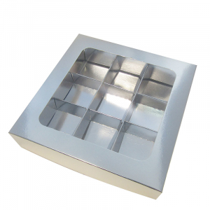 Коробка для конфет(9 шт), с окном  (серебро) 16*16*3 см